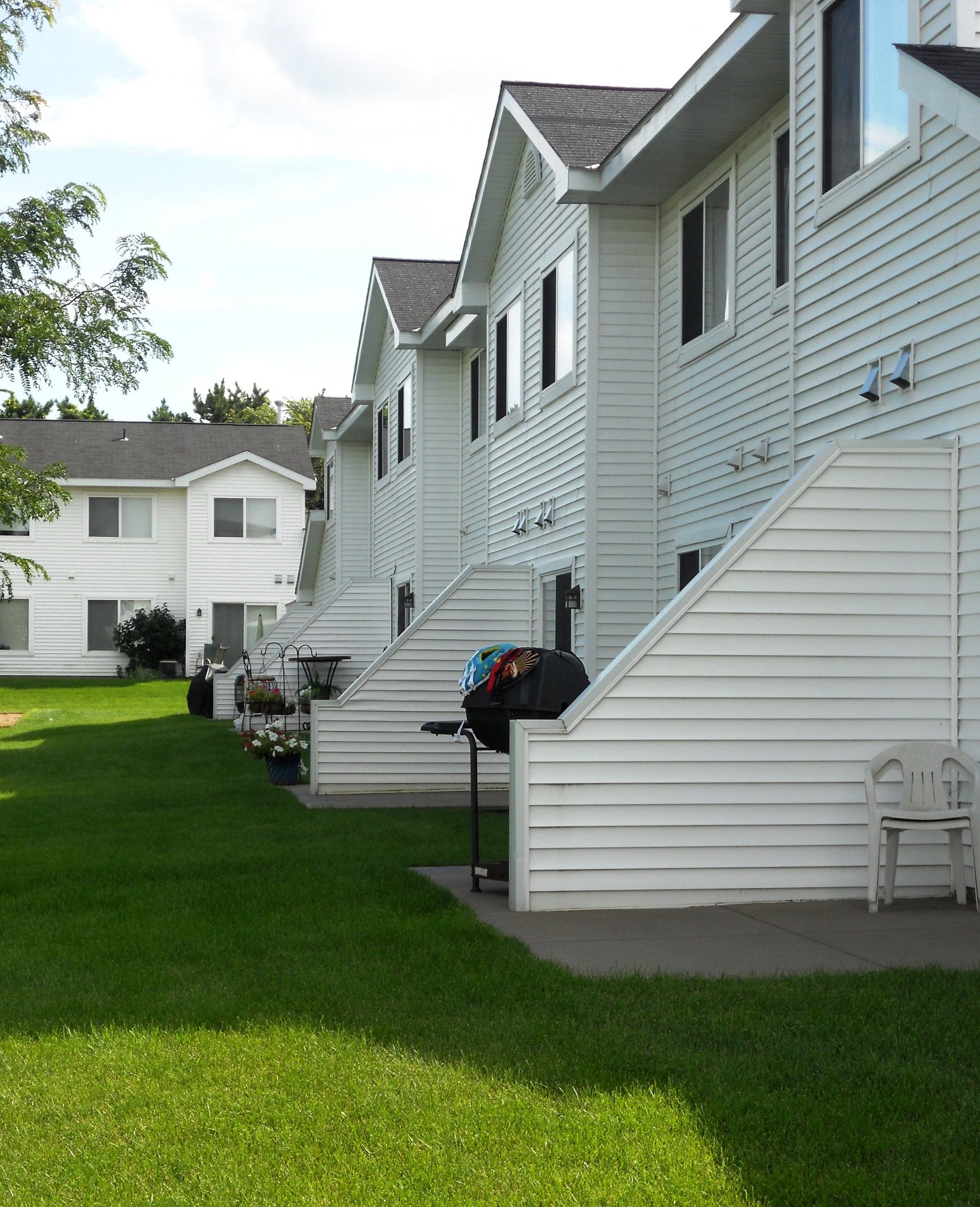 Brookstone Townhomes Apartments in Hudson WI